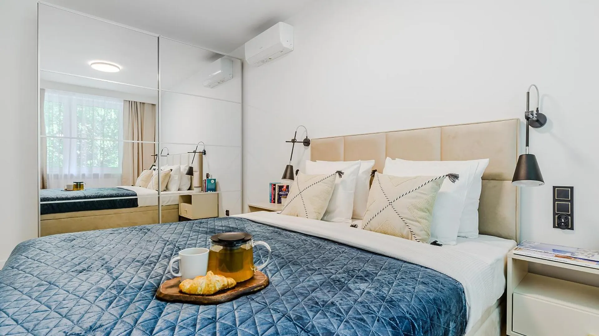 Lumina Lux Apart With A Balcony Near Palace Of Culture And Science Warszawa 0*,  Polen