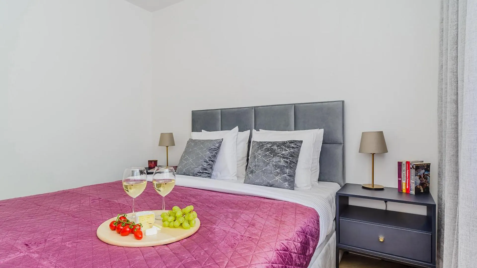 Lumina Lux Apart With A Balcony Near Palace Of Culture And Science Warszawa